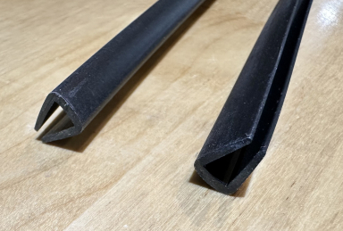 84-96 LOWER WINDSHIELD MOULDING-OUTER (SET OF 2)