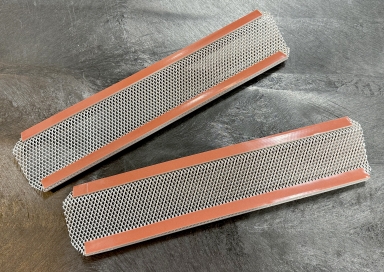 05-13 C6 SIDE VENT SCREENS