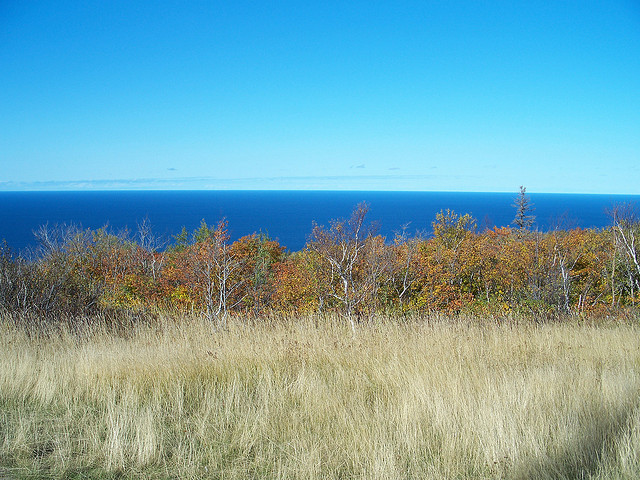 Brockway Mountain Drive by rawmustard on Flickr